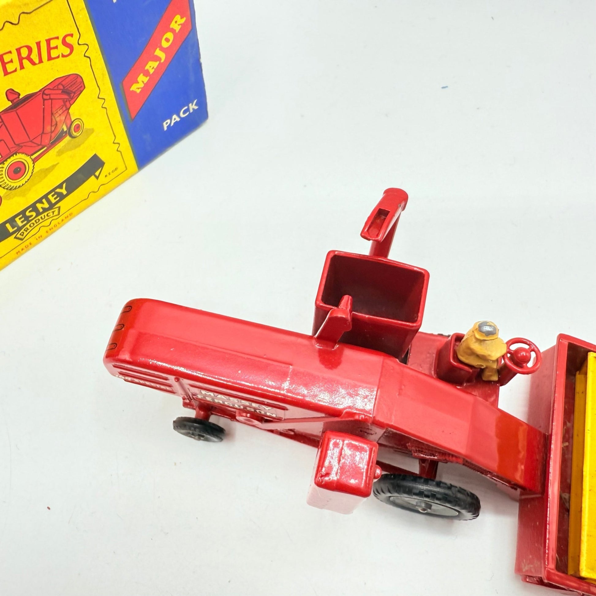 Matchbox Lesney M - 5 Major Pack Massey Ferguson 780 Combine Harvester - Magic Matchbox