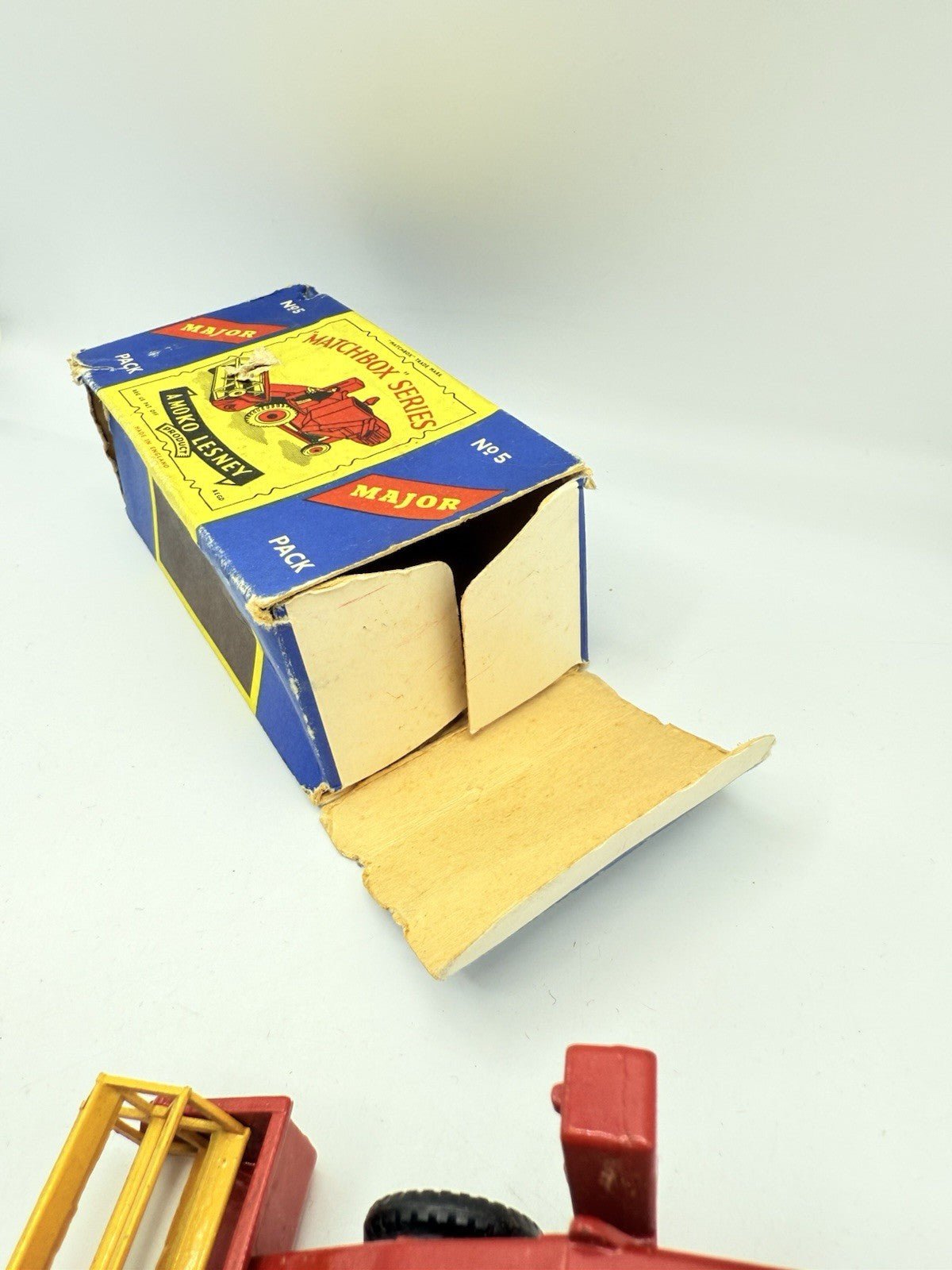 Matchbox Lesney M - 5 Major Pack Massey Ferguson 780 Combine Harvester - Magic Matchbox