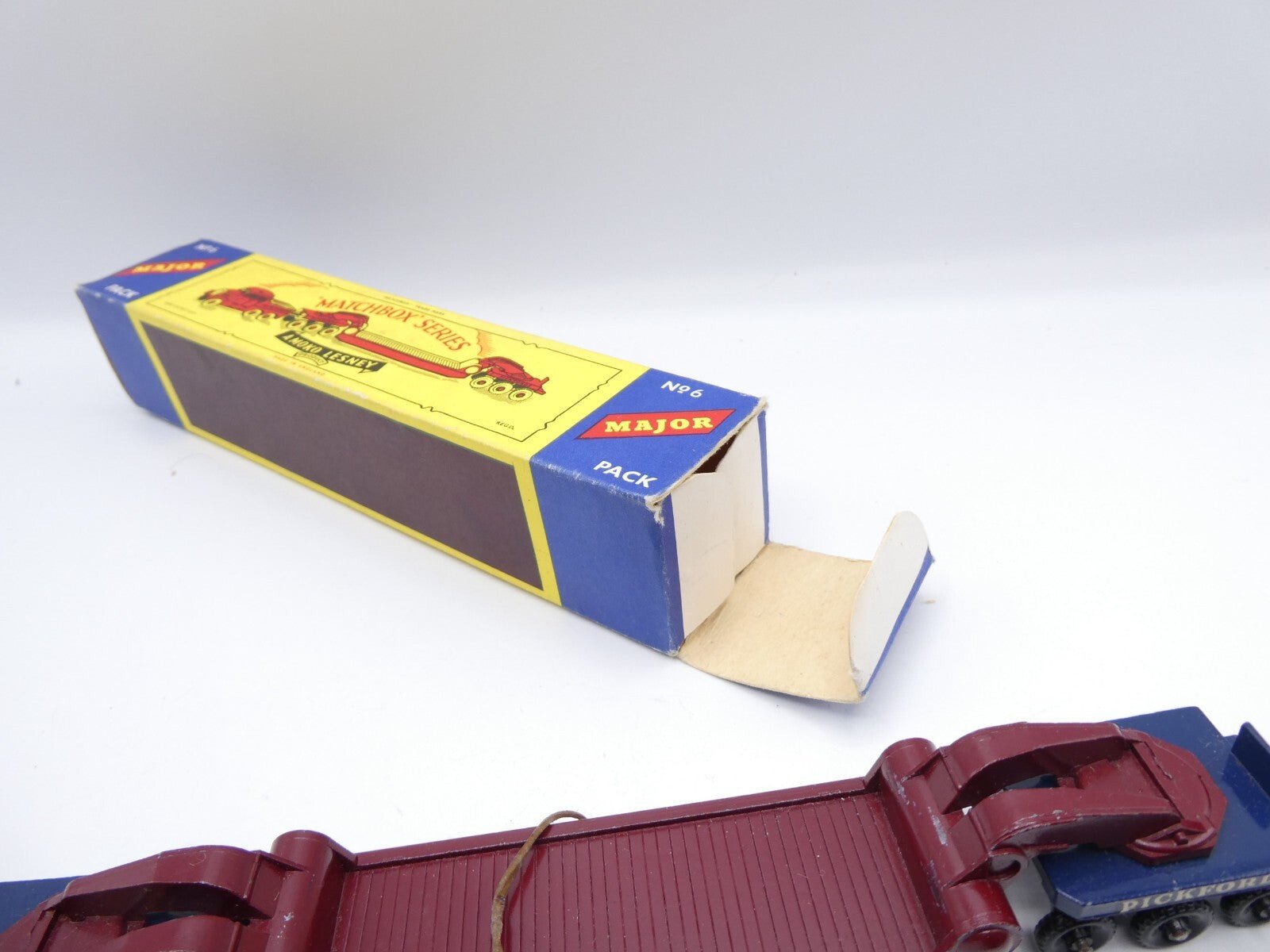 Matchbox Lesney M - 6 Pickford 200 Tin Transporter Major Pack - Magic Matchbox
