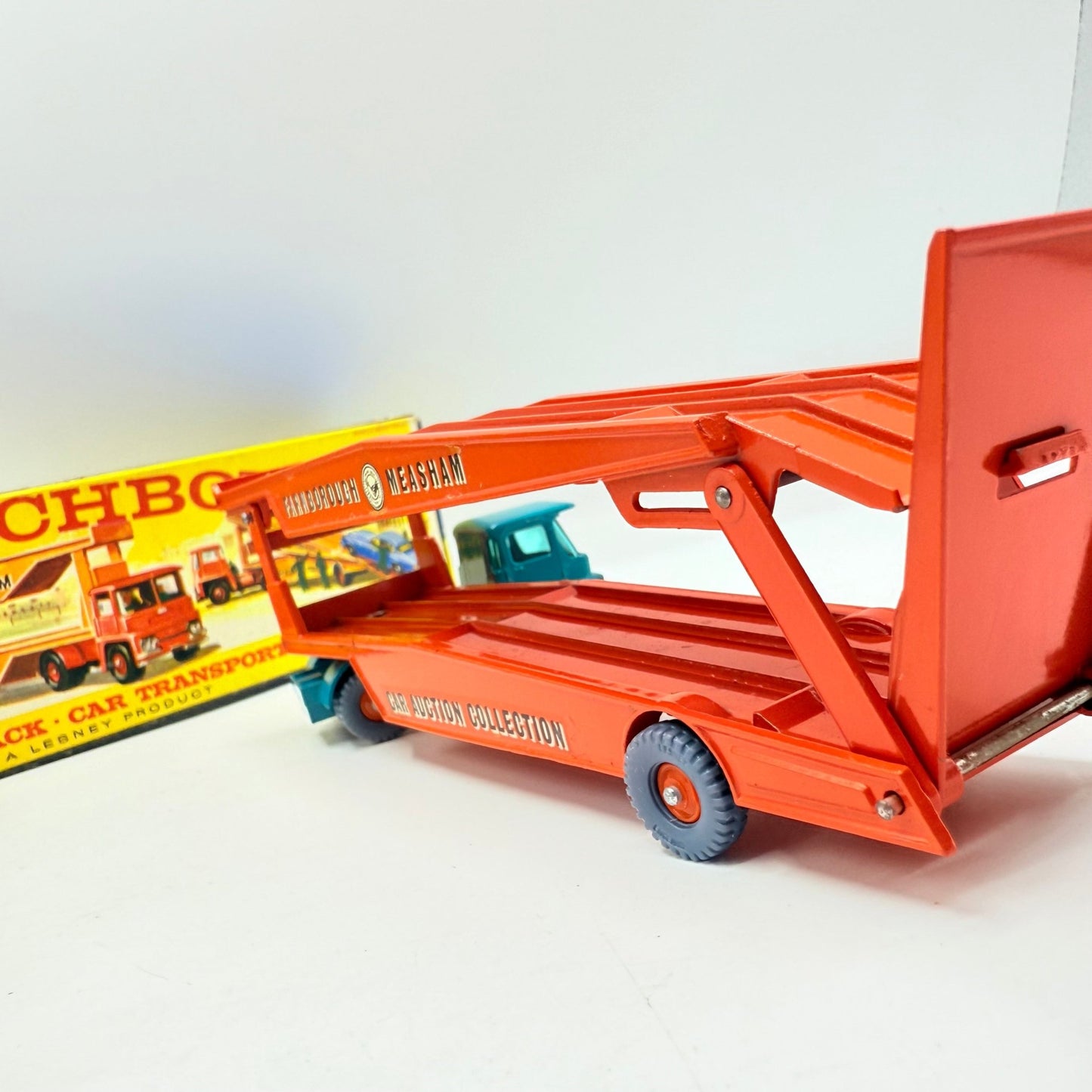 Matchbox Lesney M - 8 Major Pack Car Transporter - Magic Matchbox