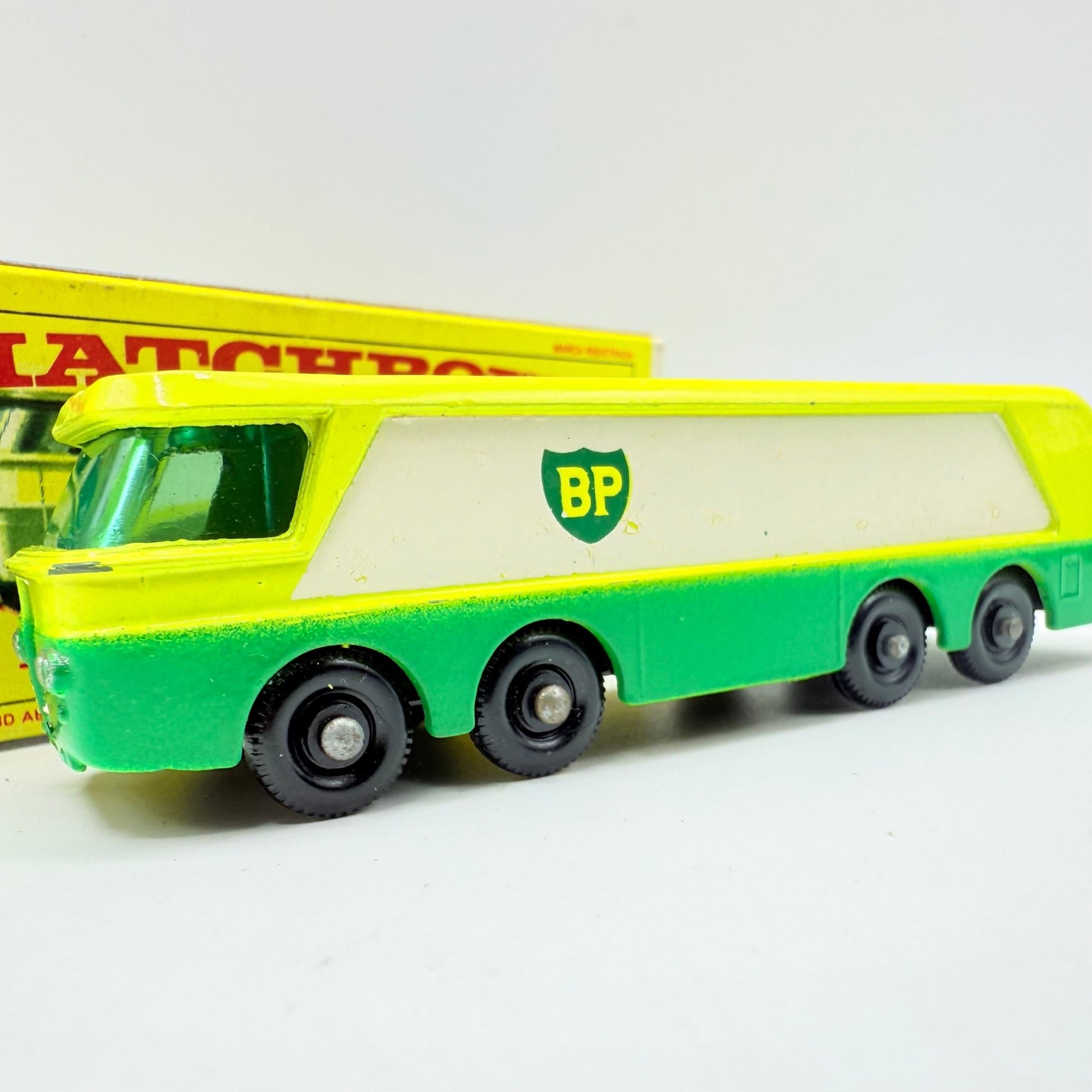 Matchbox Lesney Major Pack B.P. Autotanker M - 1 - Magic Matchbox