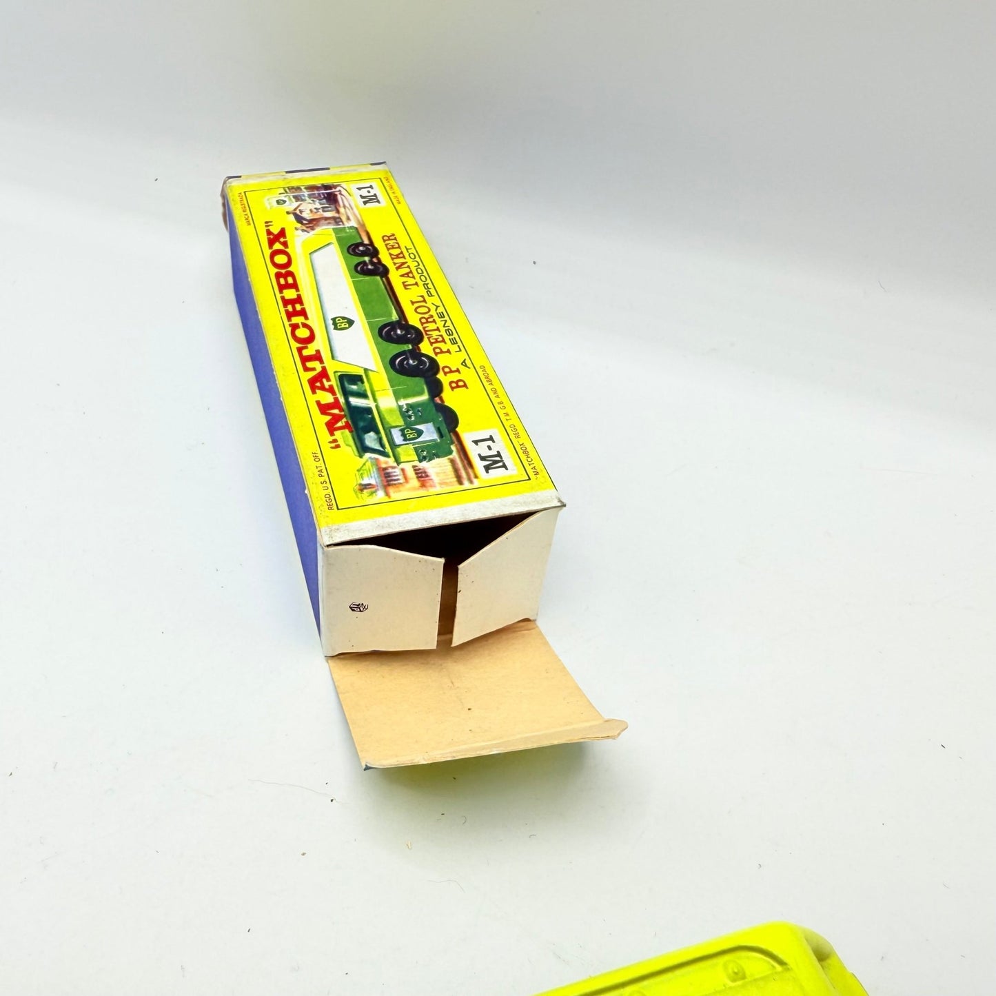 Matchbox Lesney Major Pack B.P. Autotanker M - 1 - Magic Matchbox