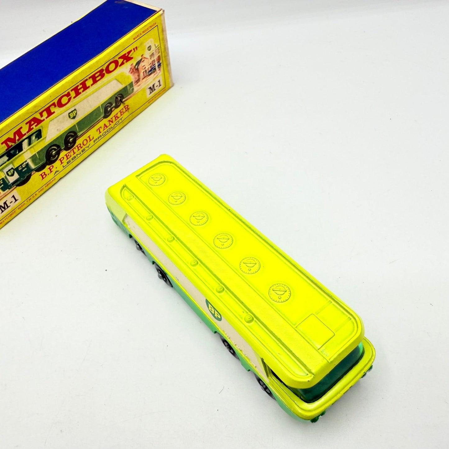 Matchbox Lesney Major Pack B.P. Autotanker M - 1 - Magic Matchbox