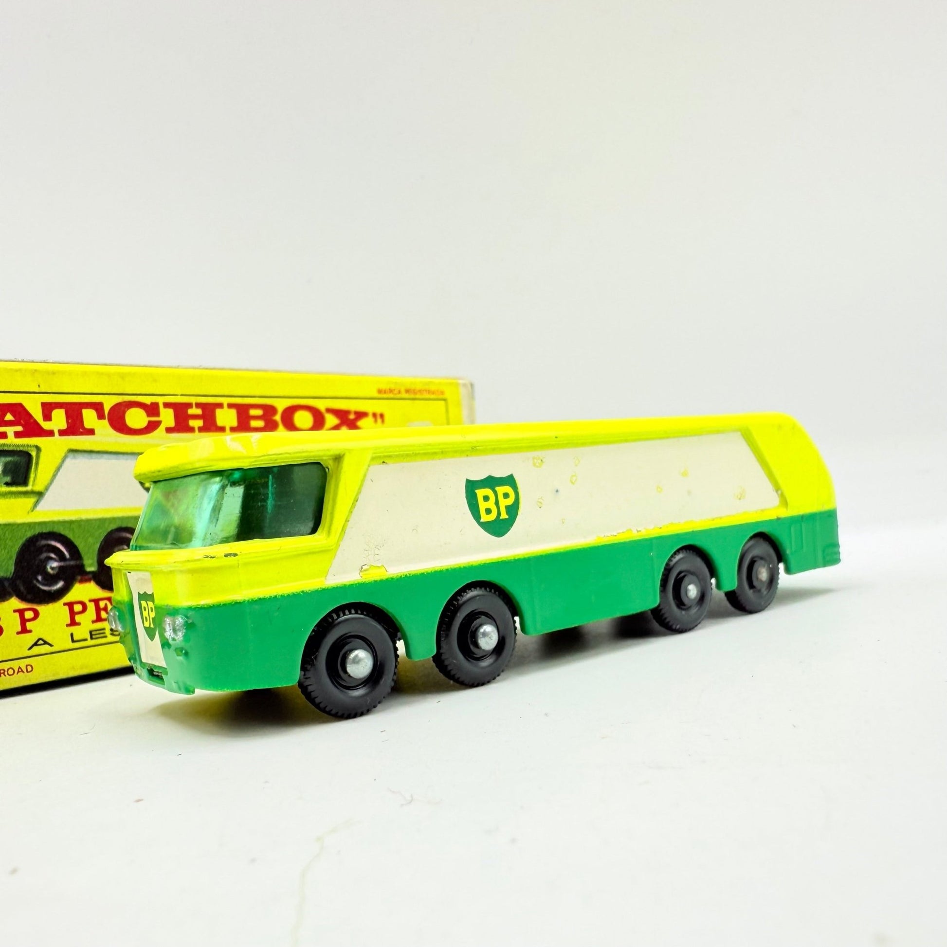 Matchbox Lesney Major Pack B.P. Autotanker M - 1 - Magic Matchbox
