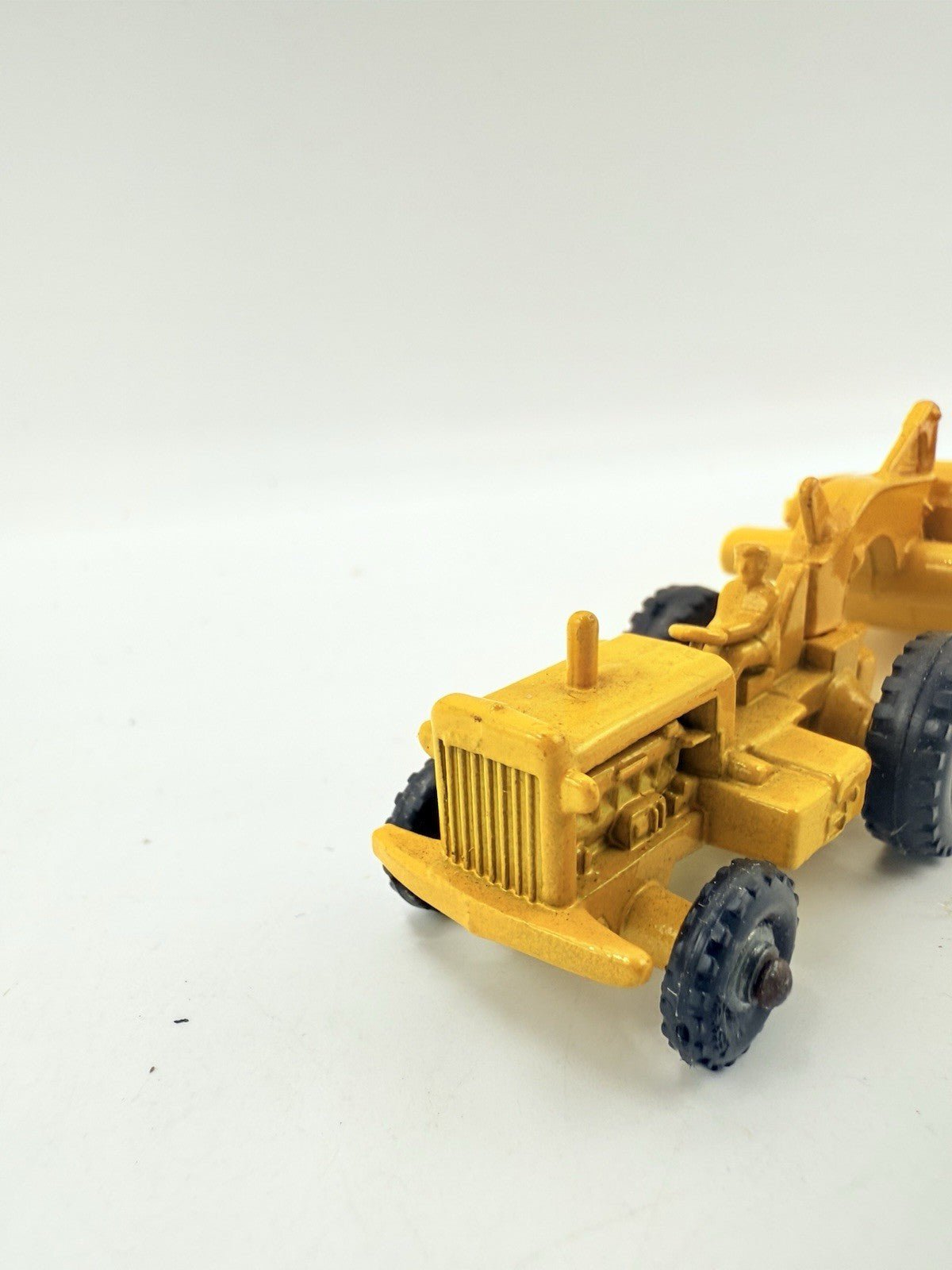 Matchbox Lesney Major Pack M - 1 Caterpillar Earth Scraper - Magic Matchbox