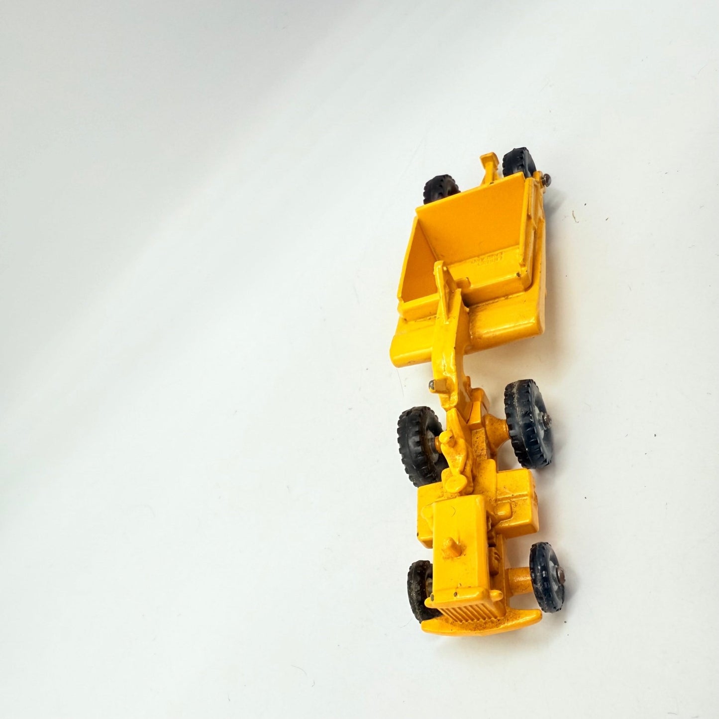 Matchbox Lesney Major Pack M - 1 Caterpillar Earth Scraper - Magic Matchbox