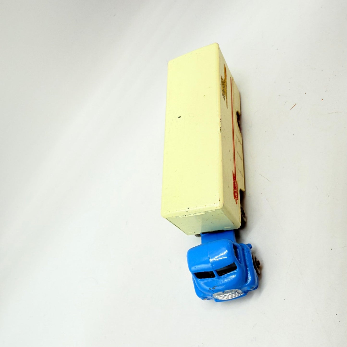 Matchbox Lesney Major Pack M - 2 Bedford Walls Ice Cream Truck - Magic Matchbox
