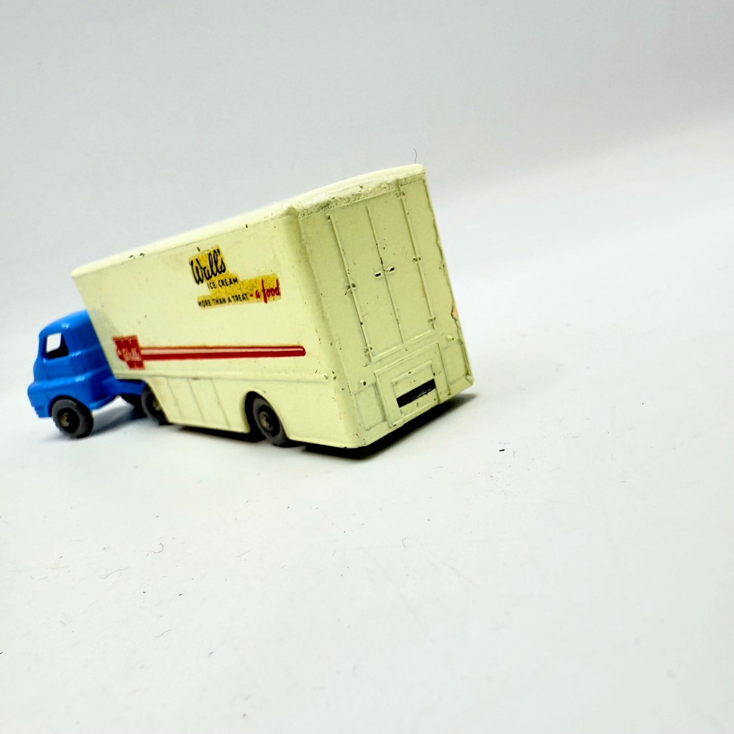 Matchbox Lesney Major Pack M - 2 Bedford Walls Ice Cream Truck - Magic Matchbox