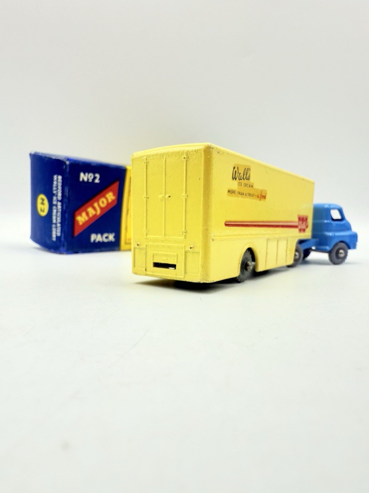 Matchbox Lesney Major Pack M2 Articulated Model Bedford Walls - Magic Matchbox
