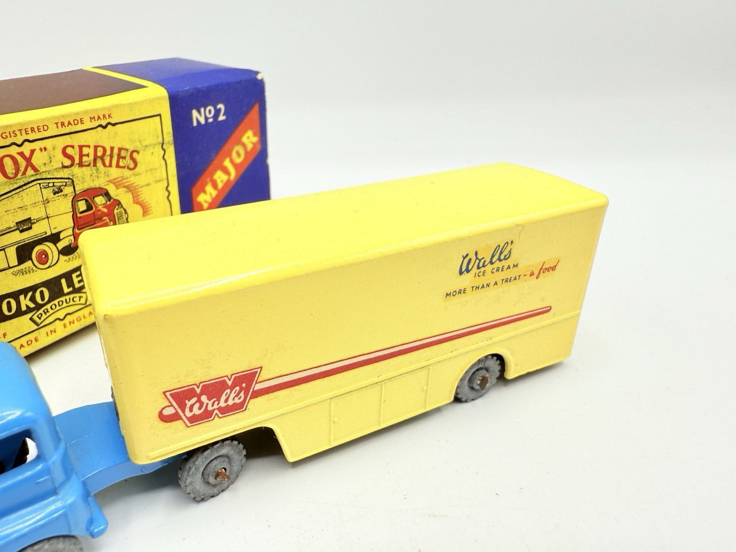 Matchbox Lesney Major Pack M2 Bedford Walls Ice Cream Truck - Magic Matchbox