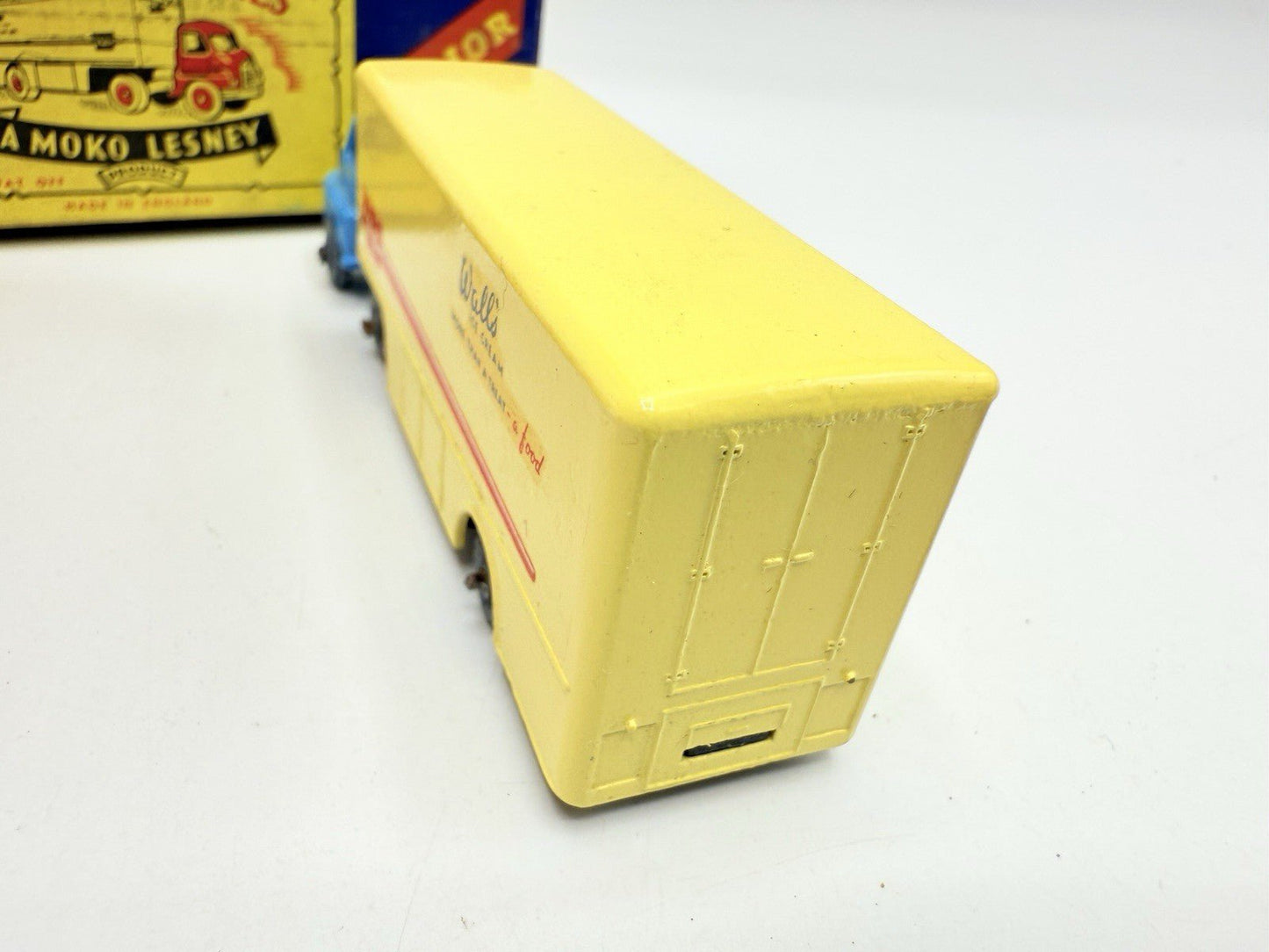 Matchbox Lesney Major Pack M2 Bedford Walls Ice Cream Truck - Magic Matchbox