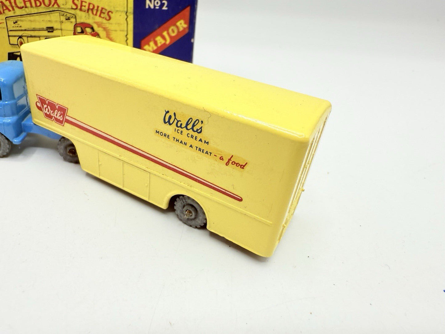 Matchbox Lesney Major Pack M2 Bedford Walls Ice Cream Truck - Magic Matchbox