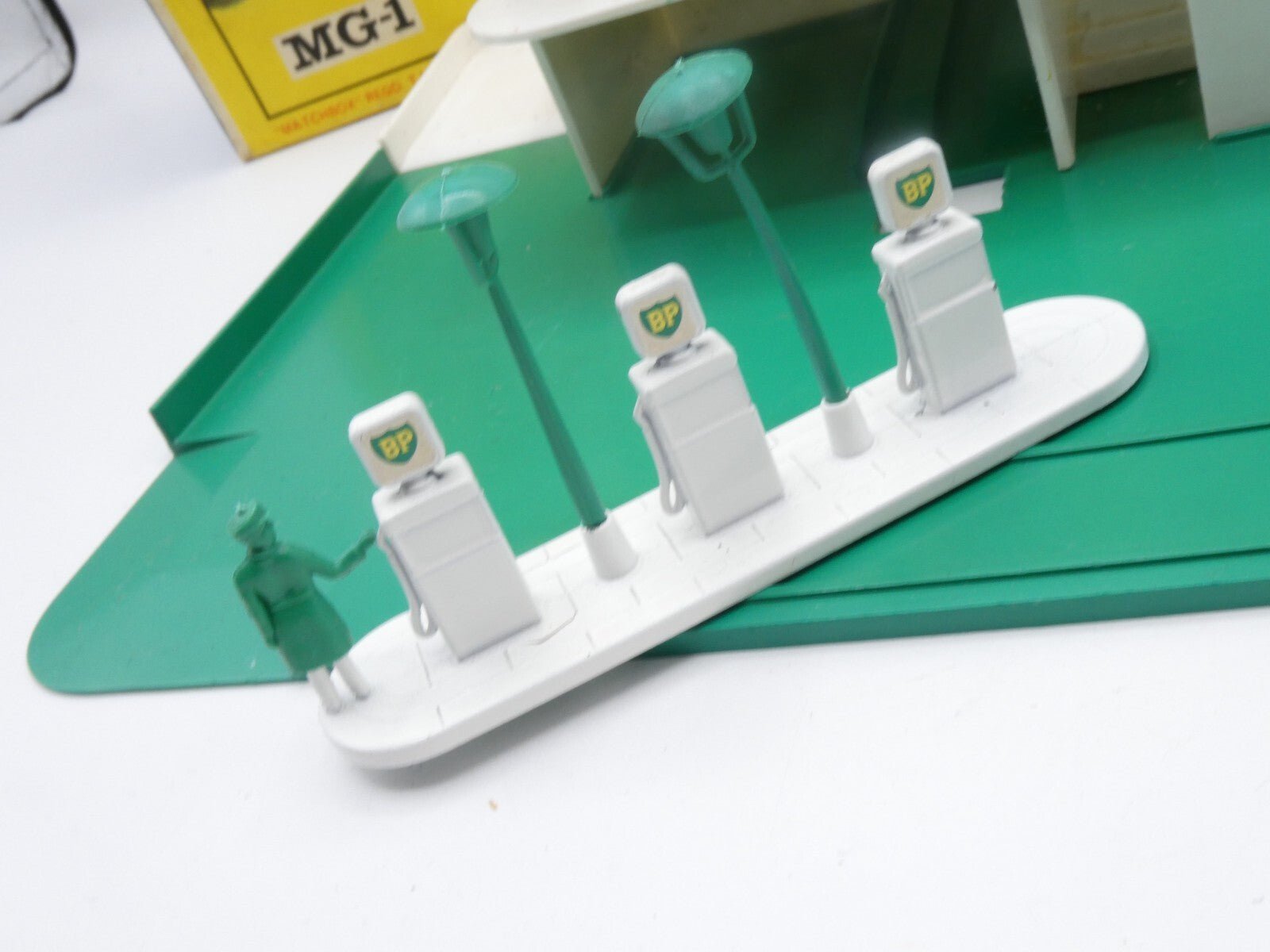 Matchbox Lesney MG - 1 BP Service Station - Magic Matchbox