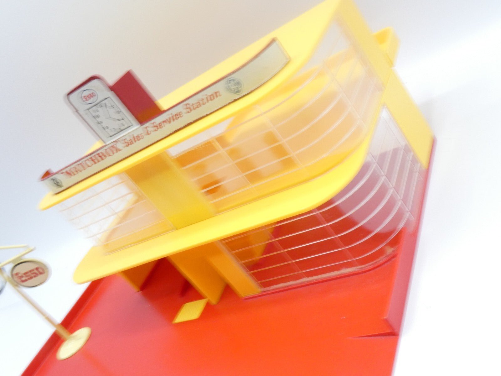 Matchbox Lesney MG - 1 Series Sales and Service Station - Magic Matchbox