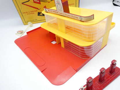 Matchbox Lesney MG - 1 Series Sales and Service Station - Repaired Base - Magic Matchbox