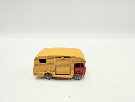 Matchbox Lesney Moko 35a ERF Horsebox Very Good unboxed model - Magic Matchbox