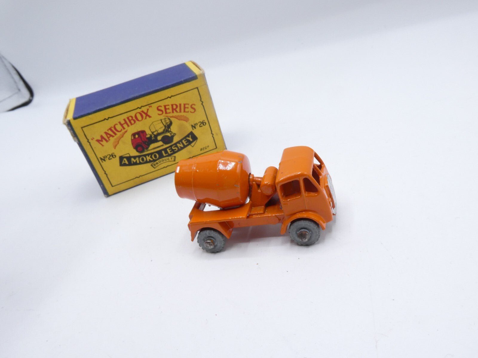 Matchbox Lesney No.26a ERF Cement Mixer - Near Mint & Boxed - Metal Wheels - Magic Matchbox