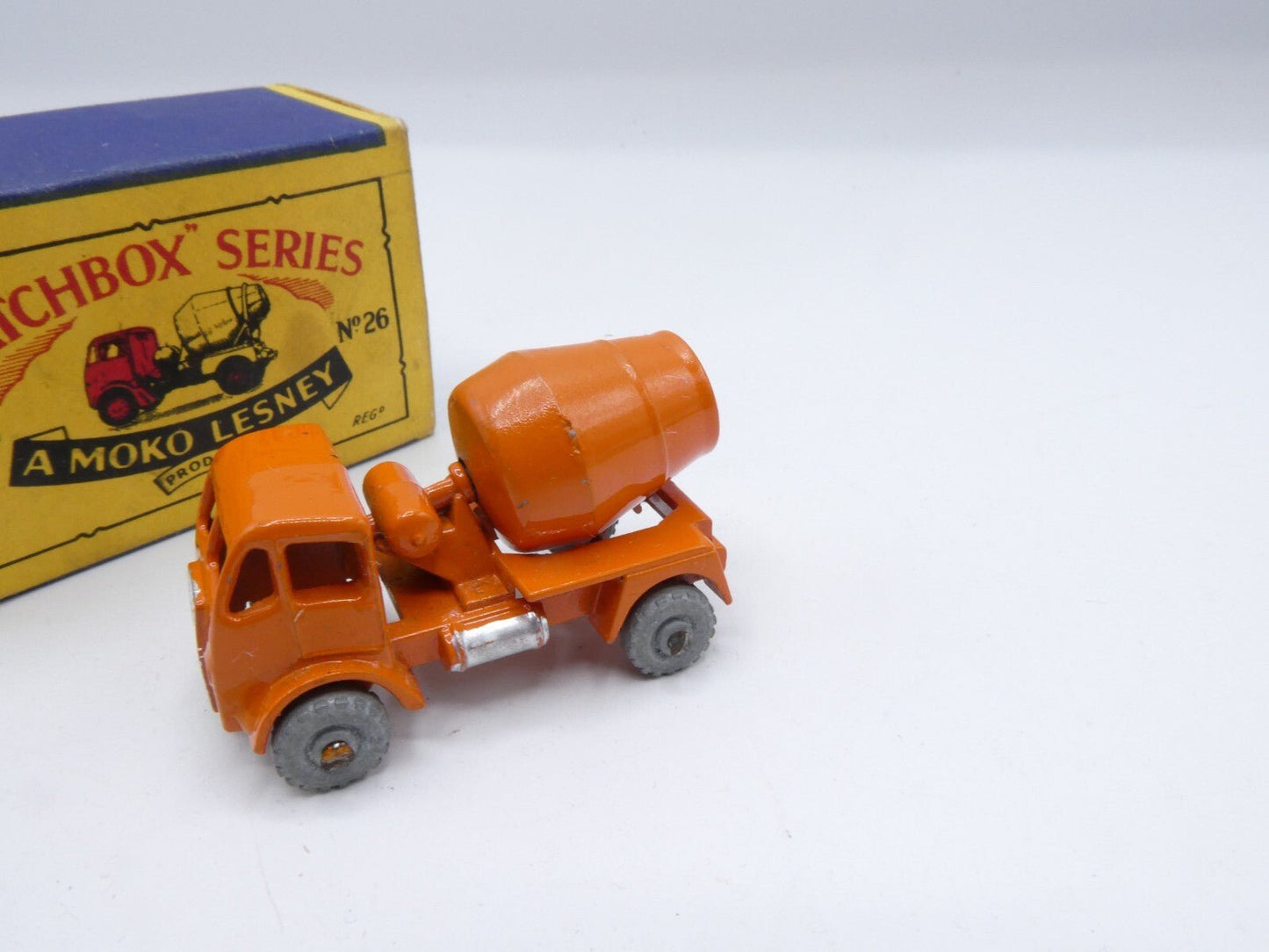 Matchbox Lesney No.26a ERF Cement Mixer - Near Mint & Boxed - Metal Wheels - Magic Matchbox