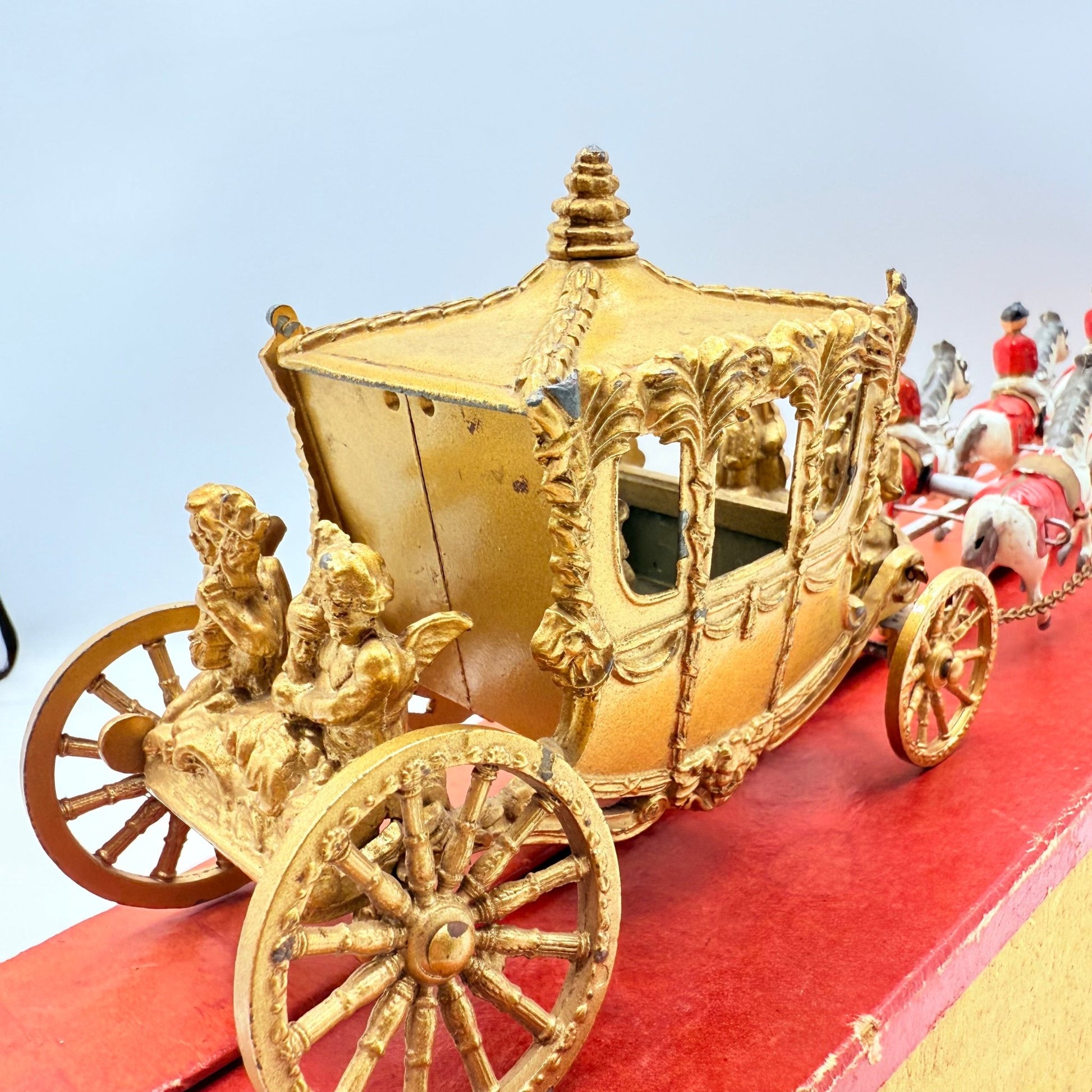 Matchbox Moko Lesney Coronation Coach VERY RARE EARLY ISSUE WITH KING & QUEEN - Magic Matchbox