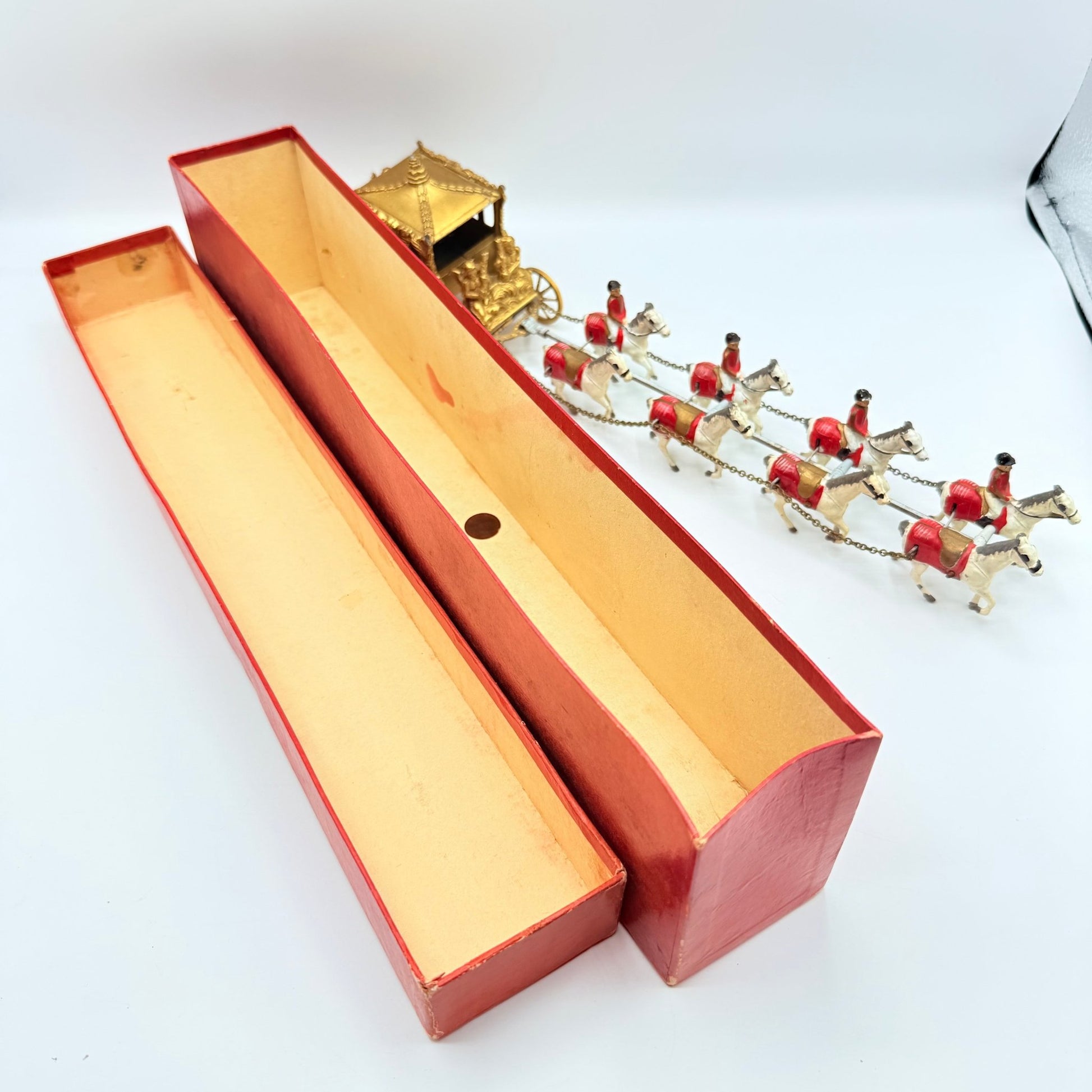 Matchbox Moko Lesney Coronation Coach VERY RARE EARLY ISSUE WITH KING & QUEEN - Magic Matchbox