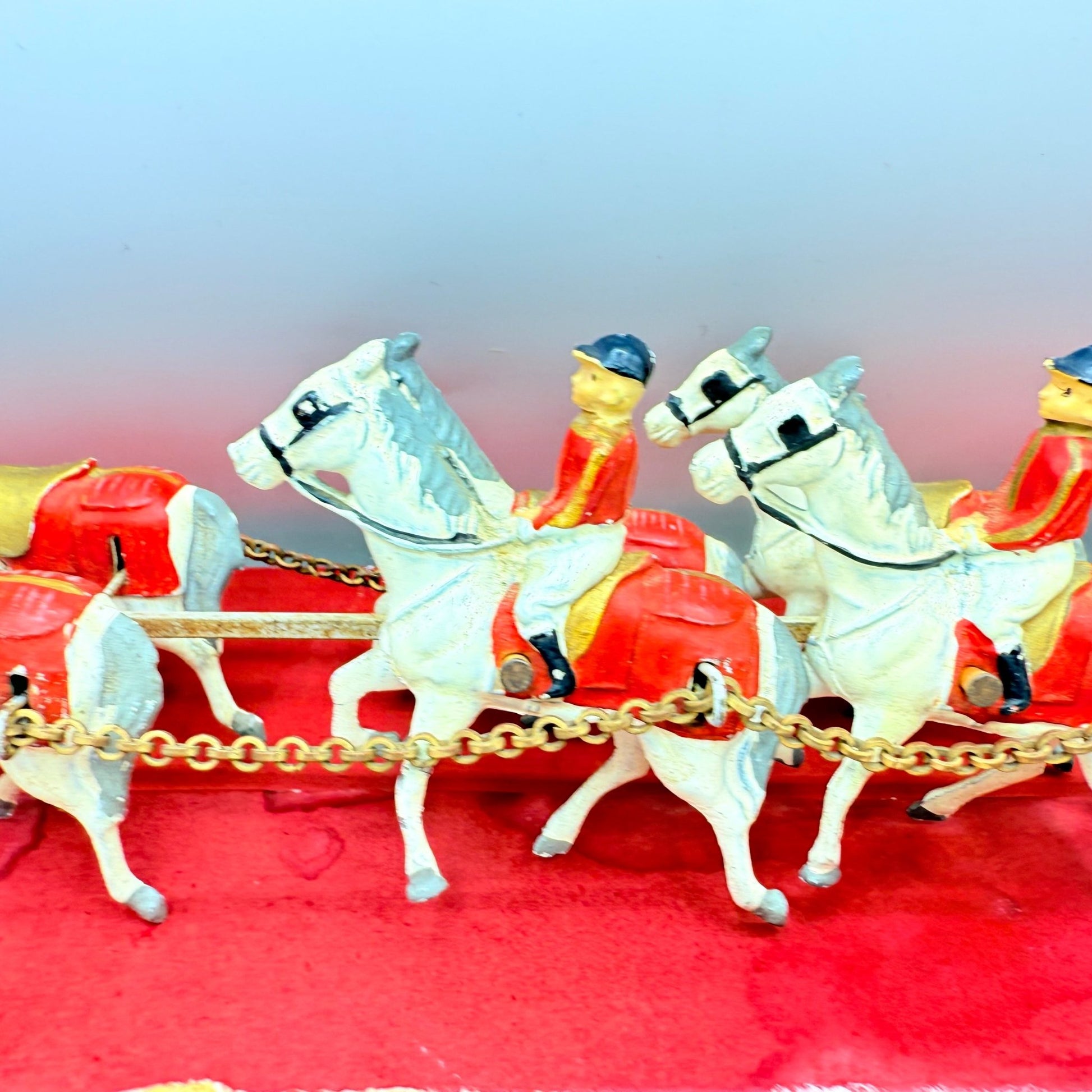 Matchbox Moko Lesney Coronation Coach VERY RARE EARLY ISSUE WITH KING & QUEEN - Magic Matchbox