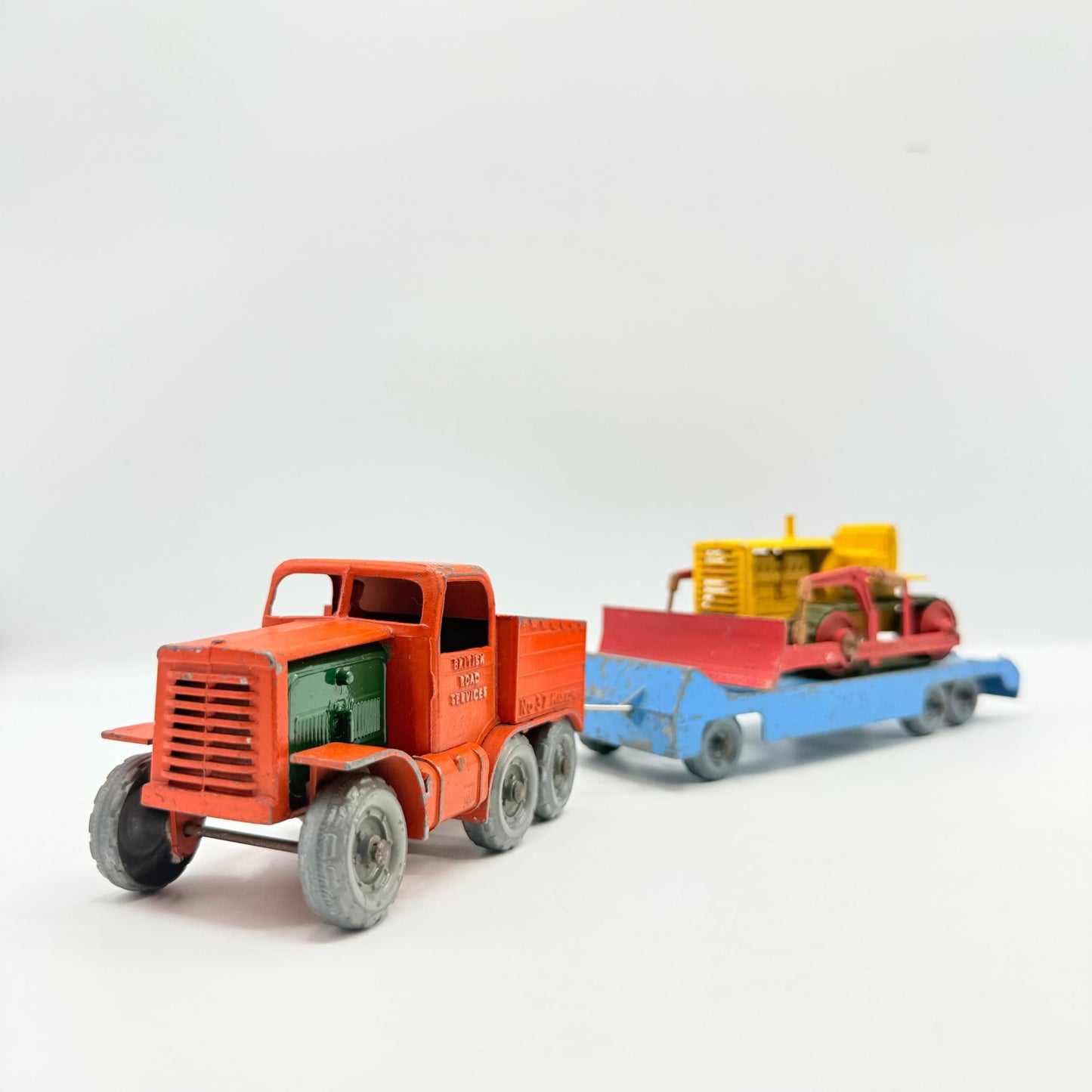 Matchbox Moko Lesney Large Scale Prime Mover + Low Loader Trailer & Caterpillar Bulldozer - Magic Matchbox