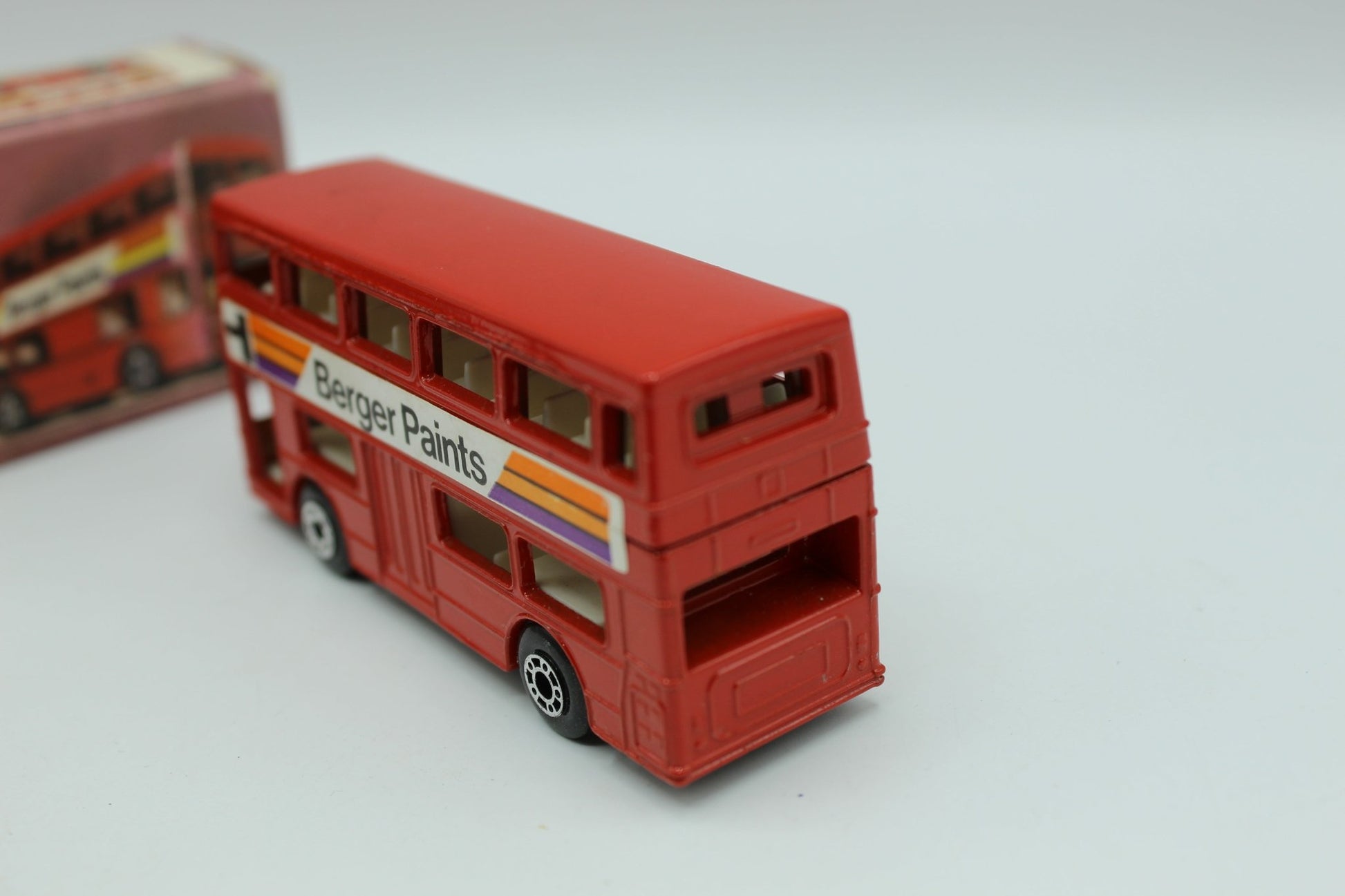Matchbox Superfast 17 The Londoner - Berger Paints - Magic Matchbox