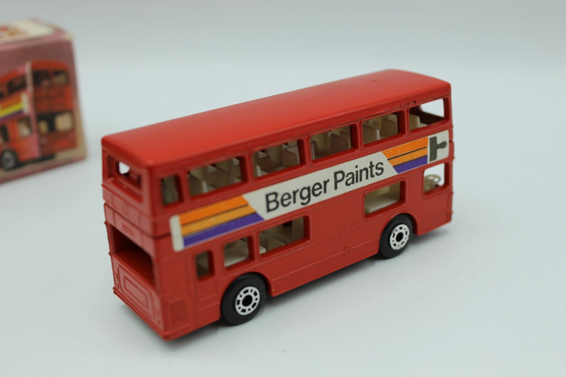 Matchbox Superfast 17 The Londoner - Berger Paints - Magic Matchbox