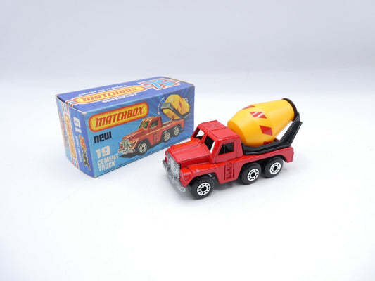 Matchbox Superfast 19 Cement Truck without glass - Magic Matchbox