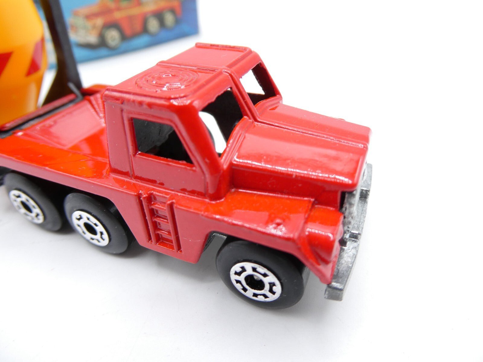 Matchbox Superfast 19 Cement Truck without glass - Magic Matchbox