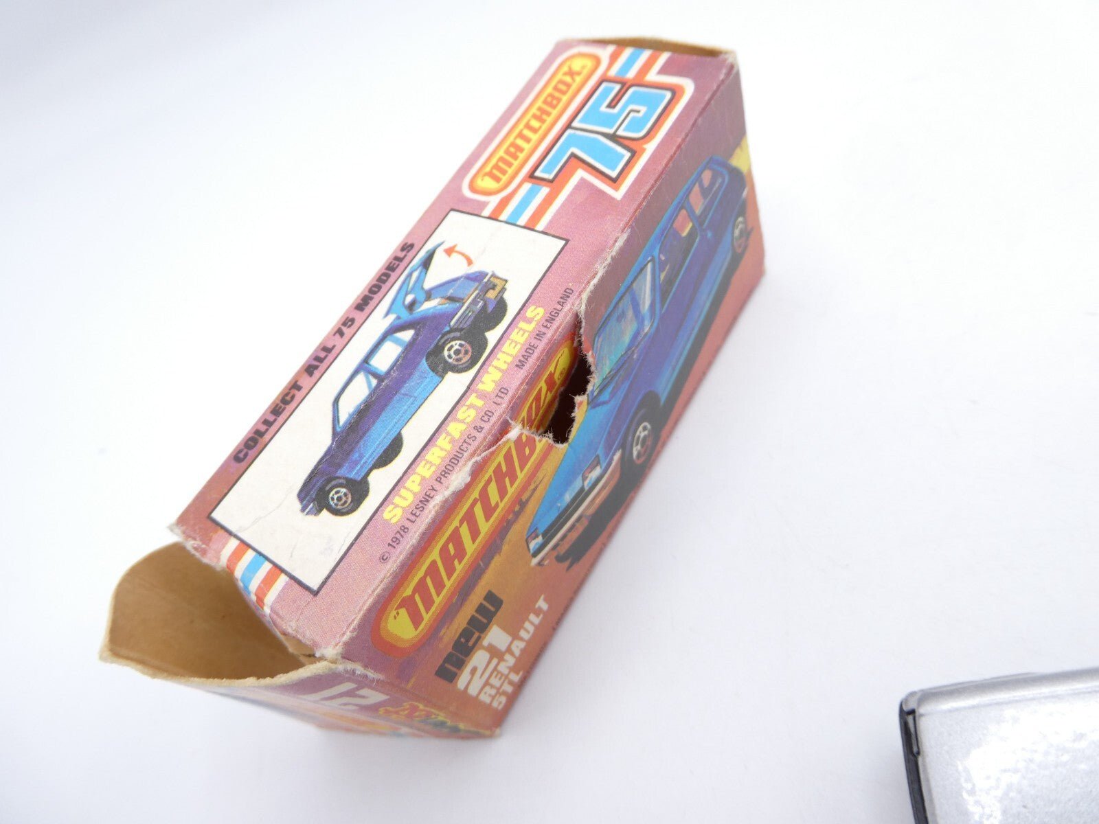 Matchbox Superfast 21 RENAULT 5TL in SILVER Damaged Box - Magic Matchbox