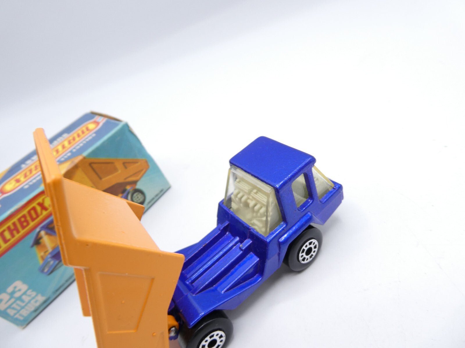 Matchbox Superfast 23 Atlas Dump Truck - Magic Matchbox