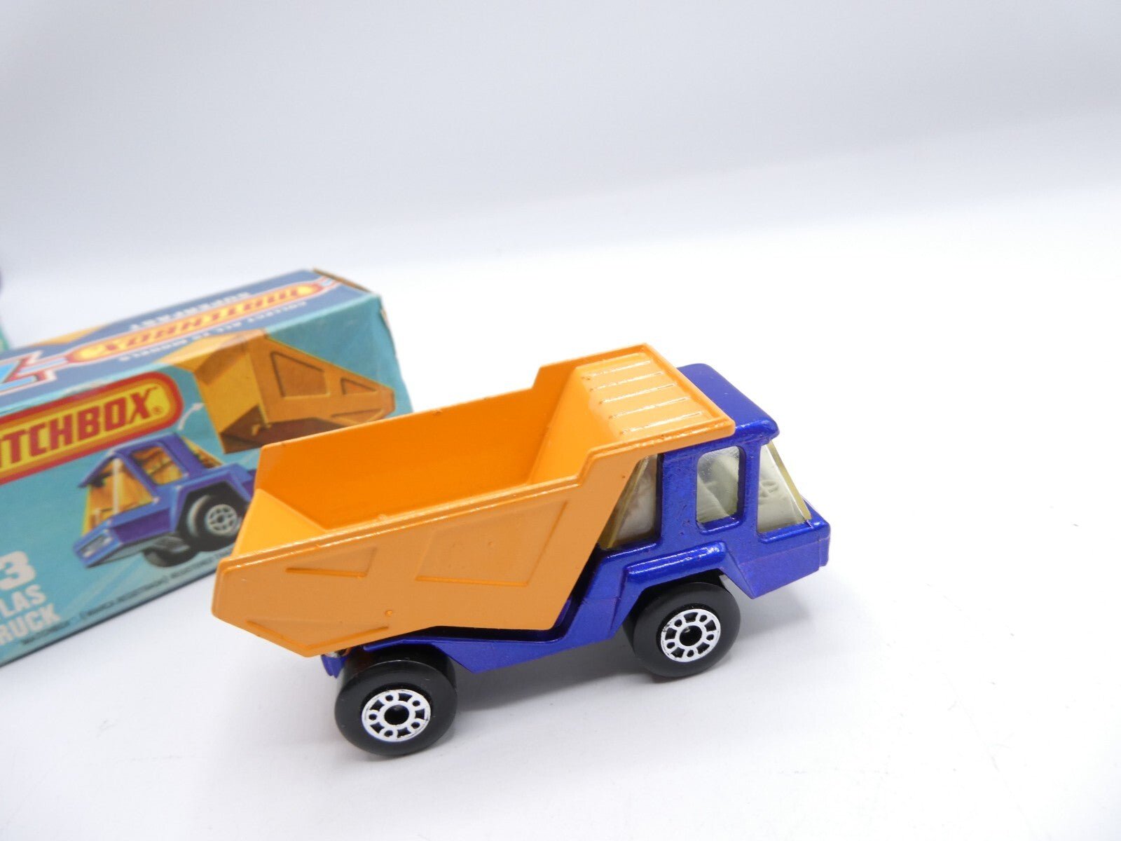 Matchbox Superfast 23 Atlas Dump Truck - Magic Matchbox