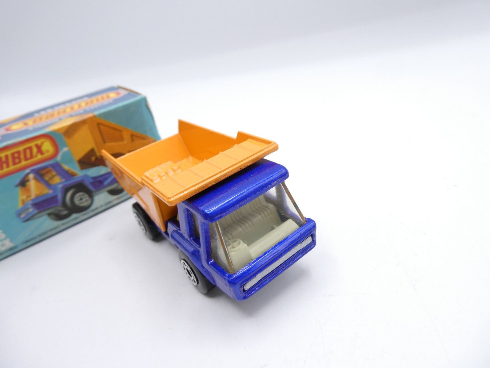 Matchbox Superfast 23 Atlas Dump Truck - Magic Matchbox