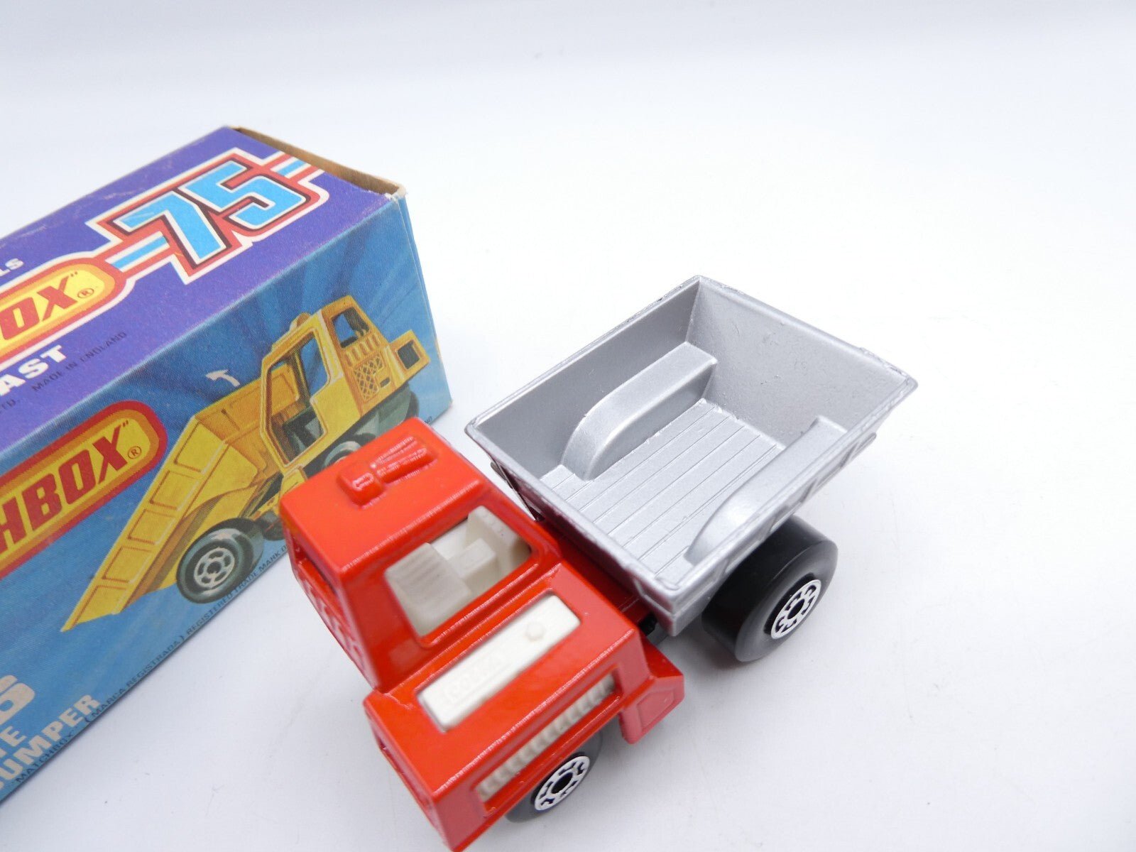 Matchbox Superfast 26 Site Dumper - Magic Matchbox