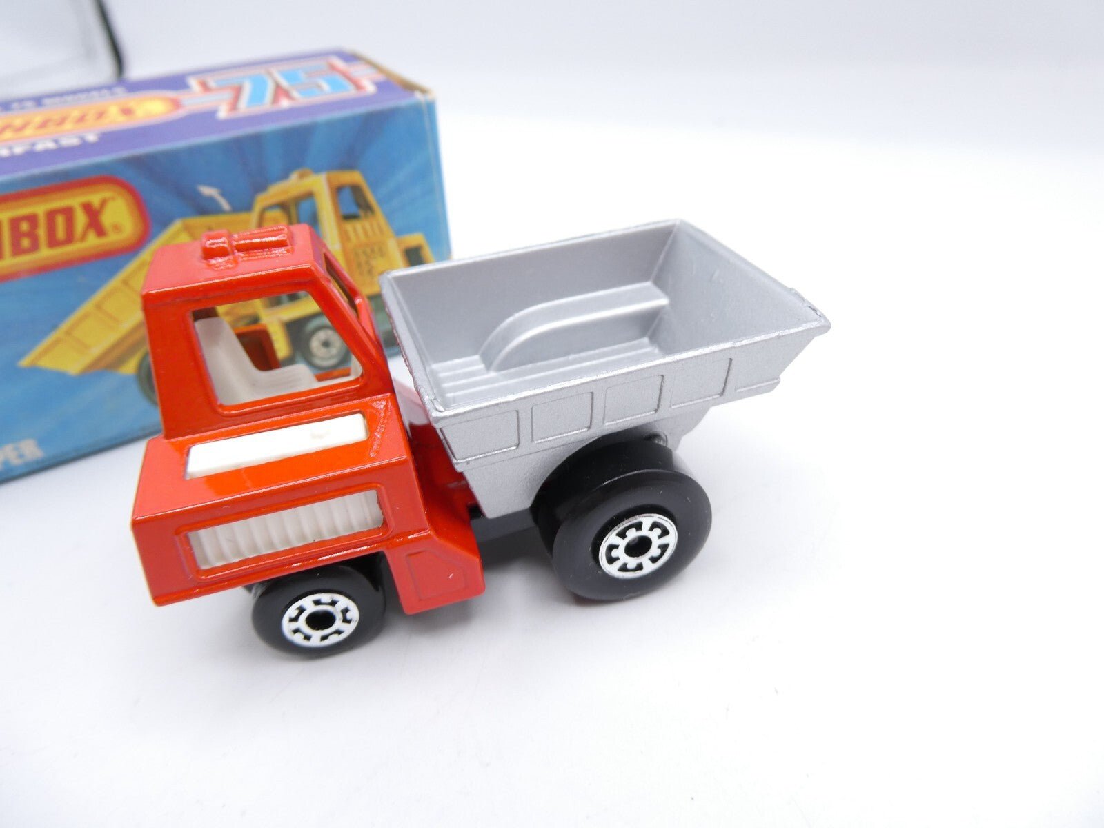 Matchbox Superfast 26 Site Dumper - Magic Matchbox
