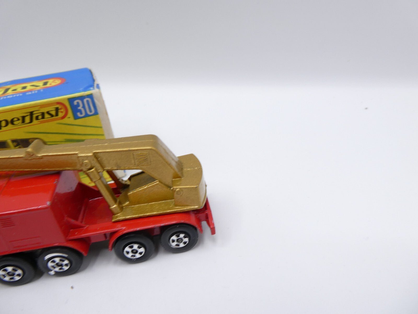Matchbox Superfast 30 8 Wheeler Mobile Crane - Near Mint & Boxed - Magic Matchbox