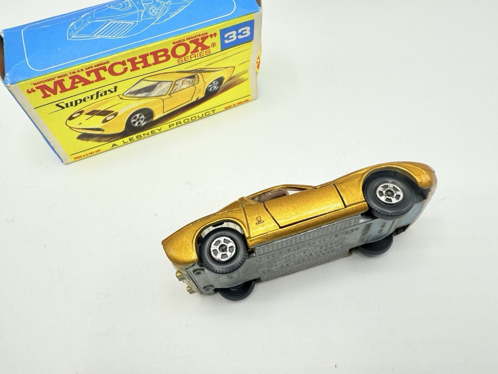 Matchbox Superfast 33 Lamborghini Miura - Magic Matchbox
