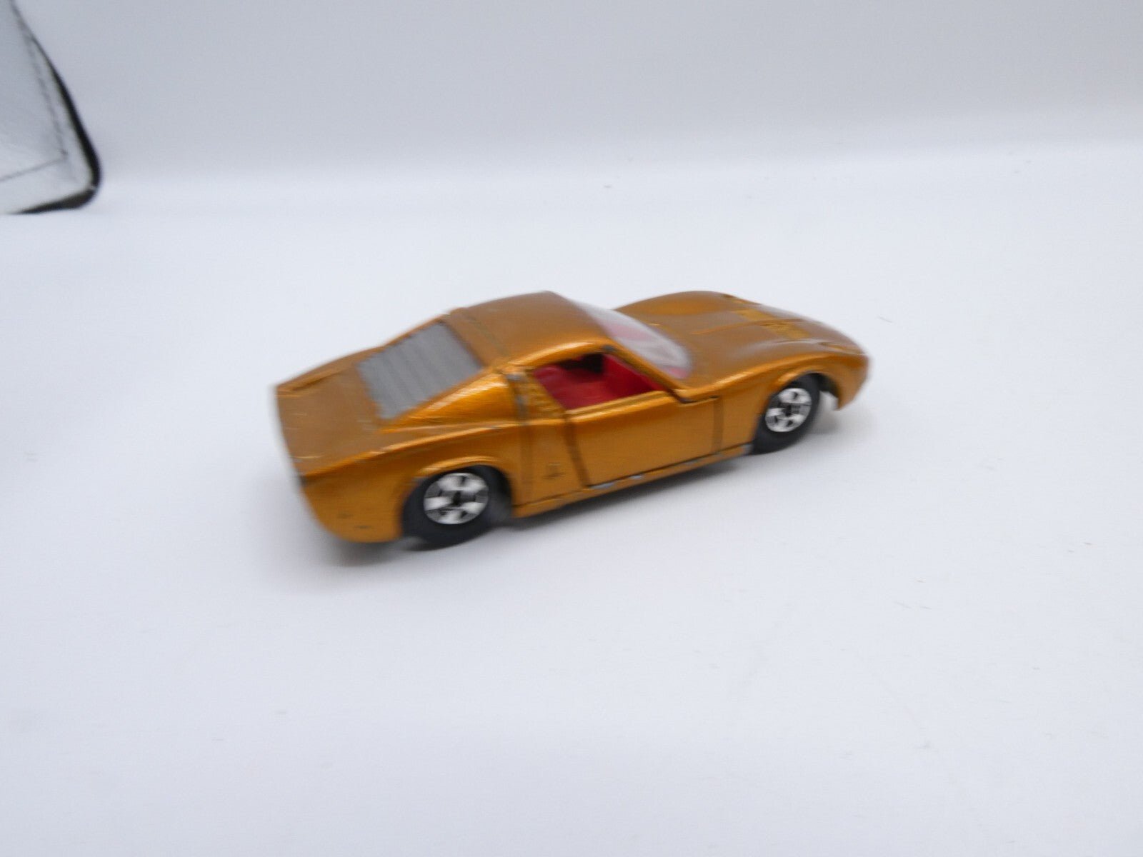 Matchbox Superfast 33 Lamborghini Miura Bronze & Red Interior - Magic Matchbox
