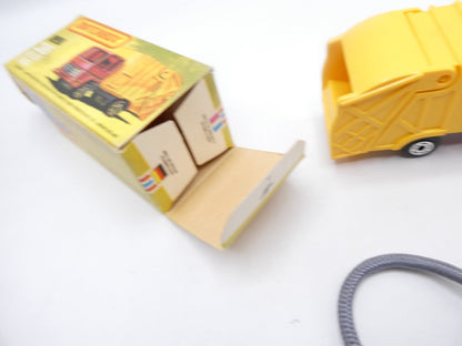 Matchbox Superfast 36 Refuse Truck VN Mint Boxed - Magic Matchbox