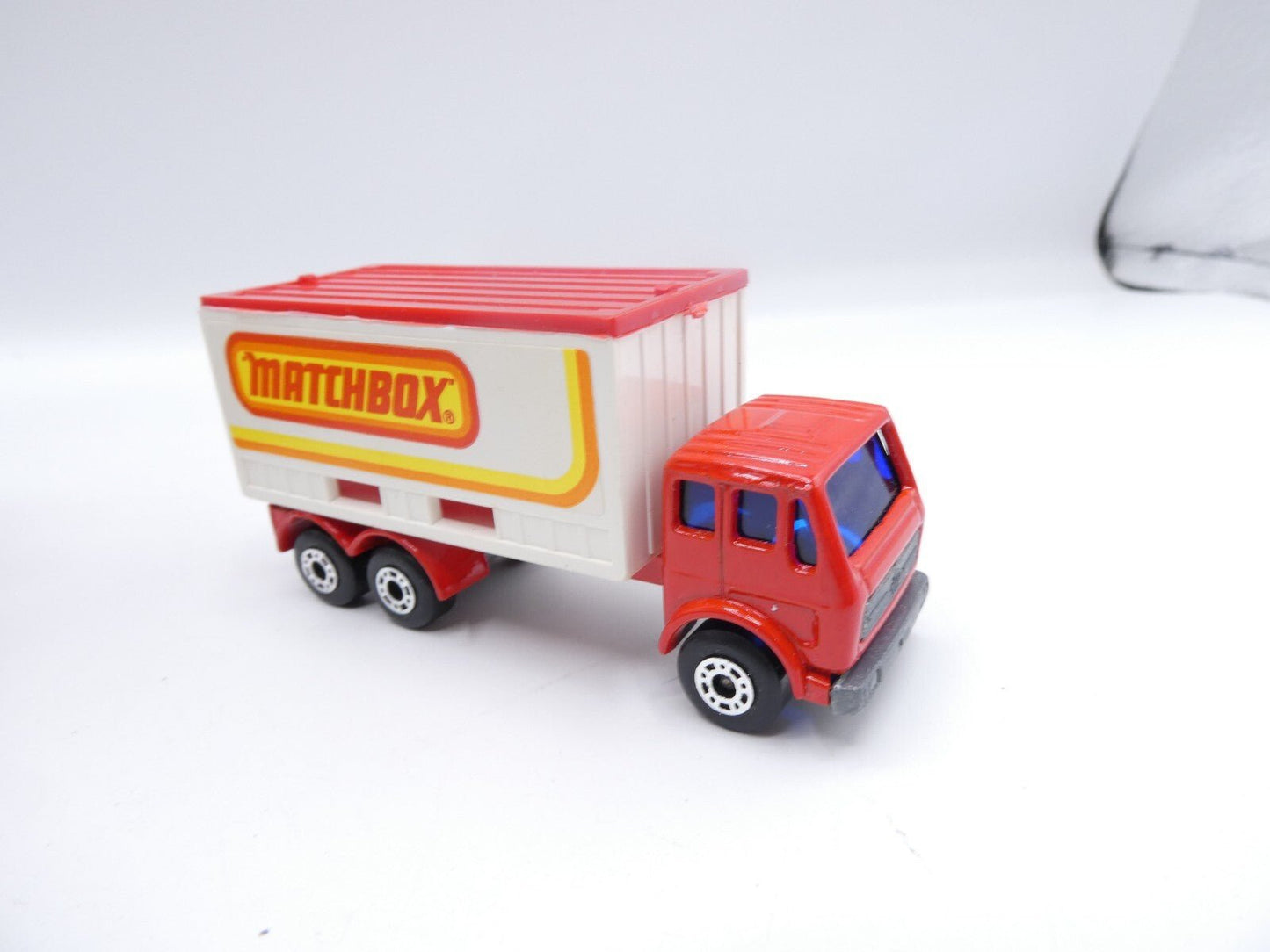 Matchbox Superfast 42 Mercedes Container Truck - Magic Matchbox