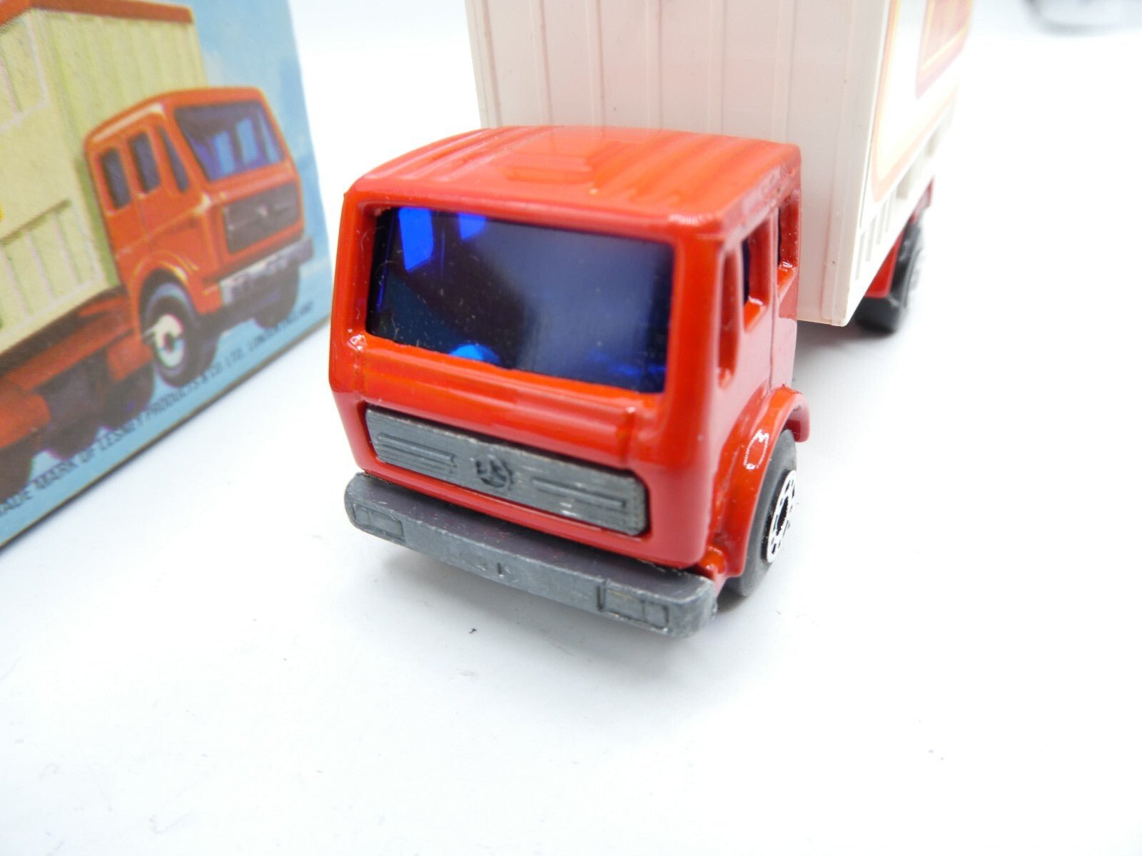 Matchbox Superfast 42 Mercedes Container Truck - Magic Matchbox