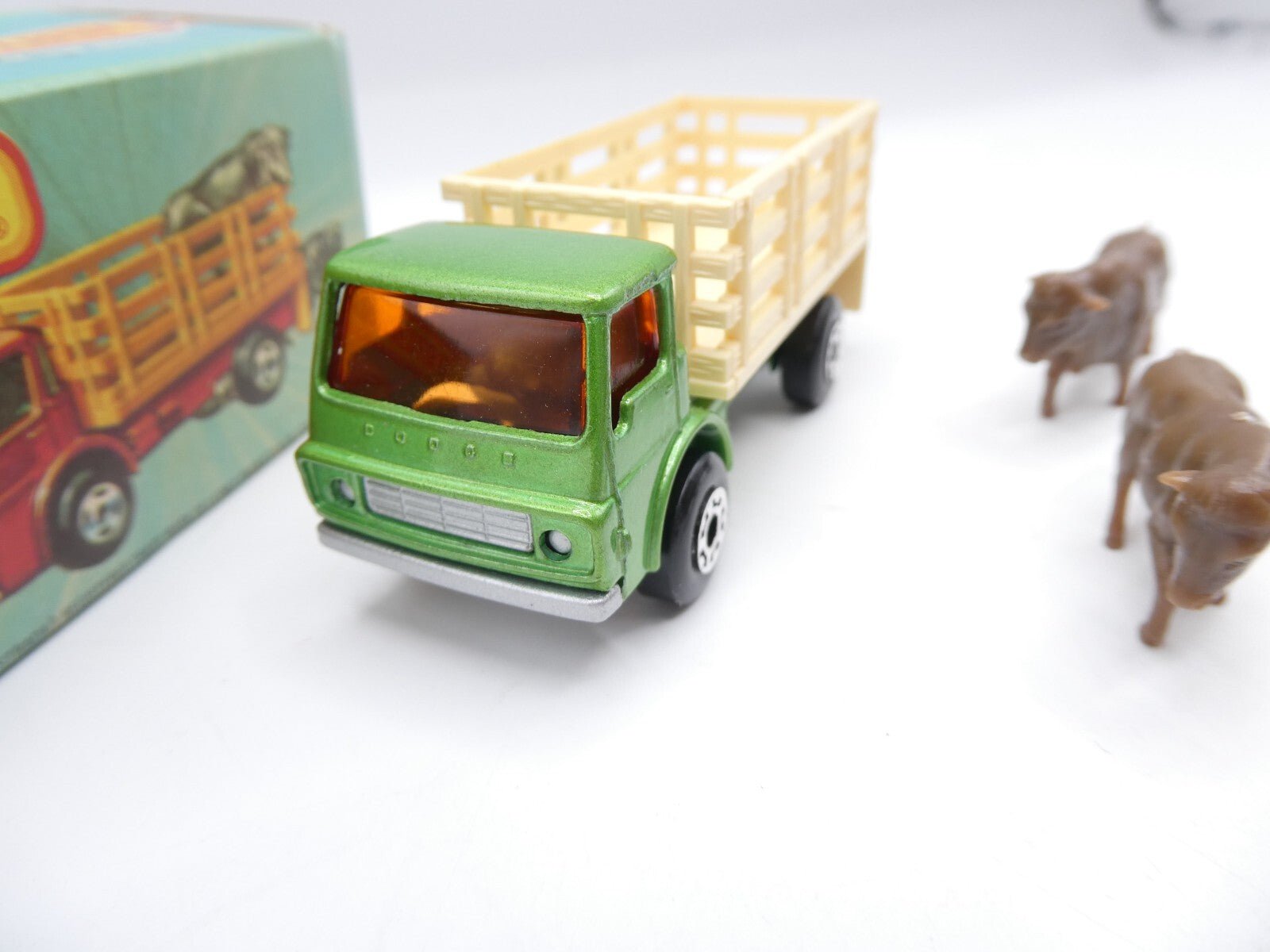 Matchbox Superfast 71 Cattle Truck Pale Green & Brown Cattle - Magic Matchbox